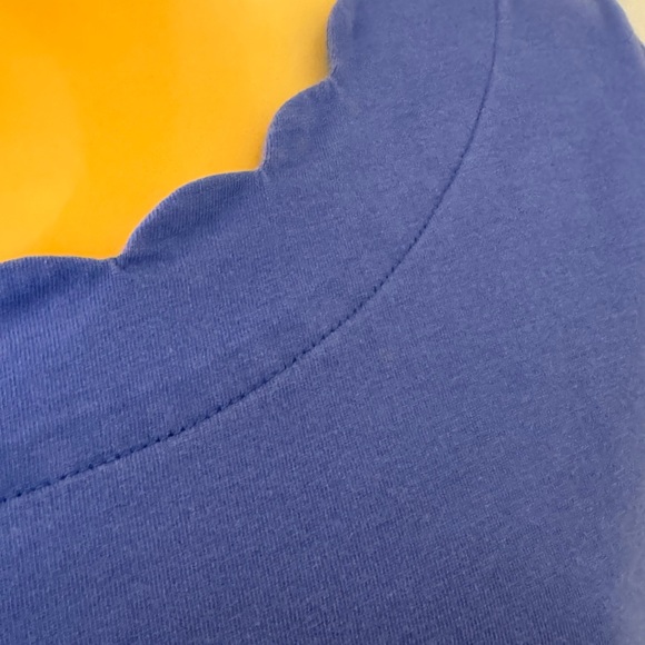 Talbots 3/4 length Blue Top Scalloped edge around neck Size Medium - Picture 3 of 3